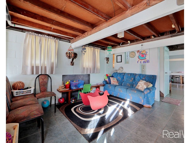 18 Kolan Street, Bundaberg North QLD 4670