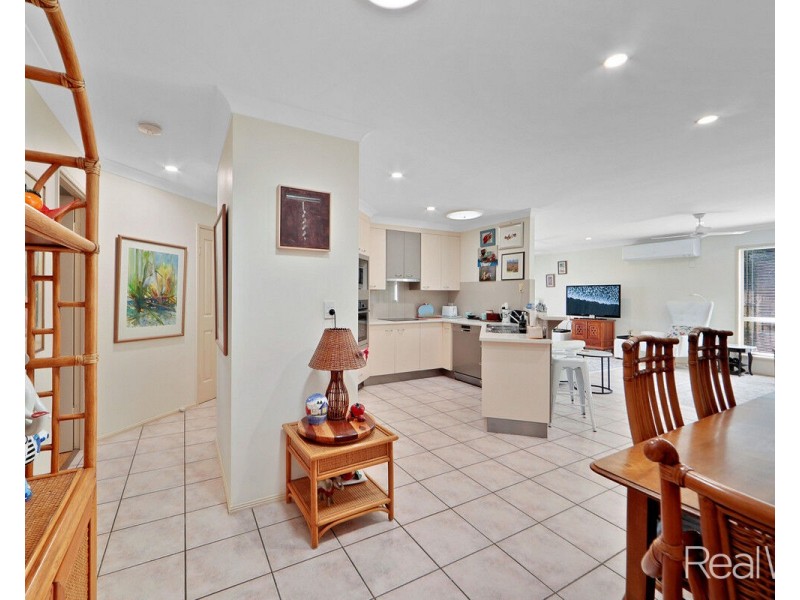 32 Southern Cross Drive, Avoca QLD 4670