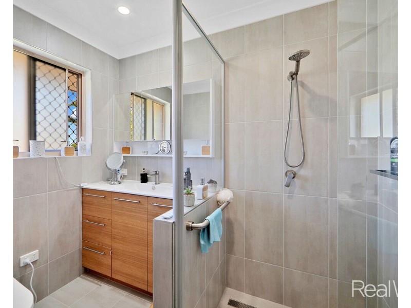 32 Southern Cross Drive, Avoca QLD 4670