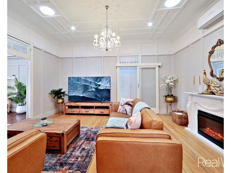 138 Walker Street, Svensson Heights QLD 4670