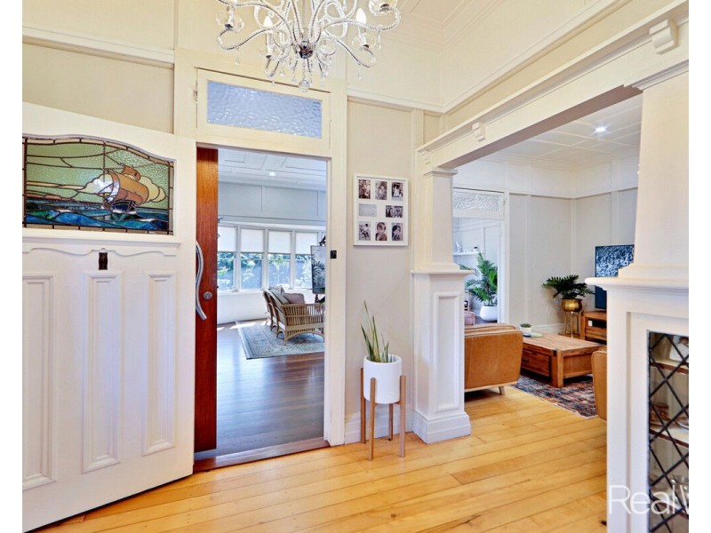 138 Walker Street, Svensson Heights QLD 4670