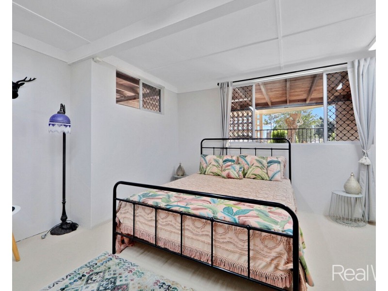 138 Walker Street, Svensson Heights QLD 4670