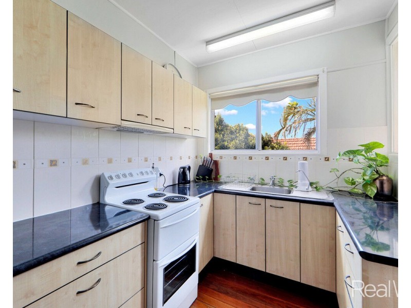 138 Walker Street, Svensson Heights QLD 4670