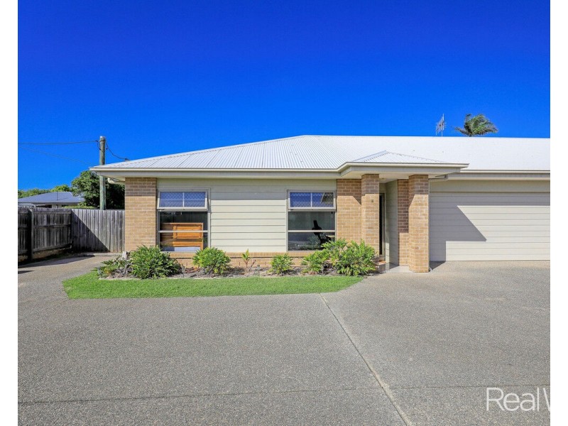 4/3 Bust Street, Svensson Heights QLD 4670