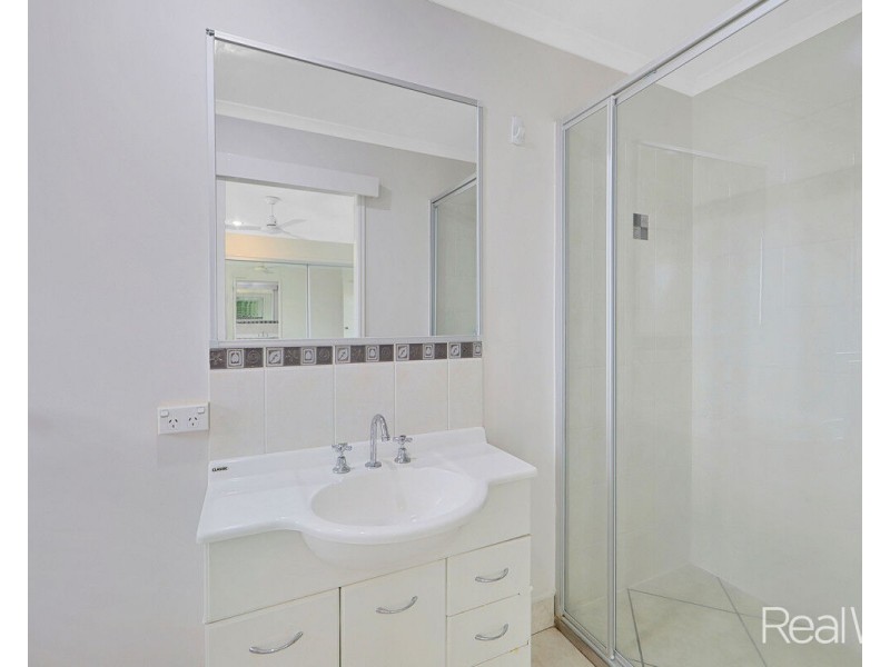 41 Paradise Avenue, Thabeban QLD 4670