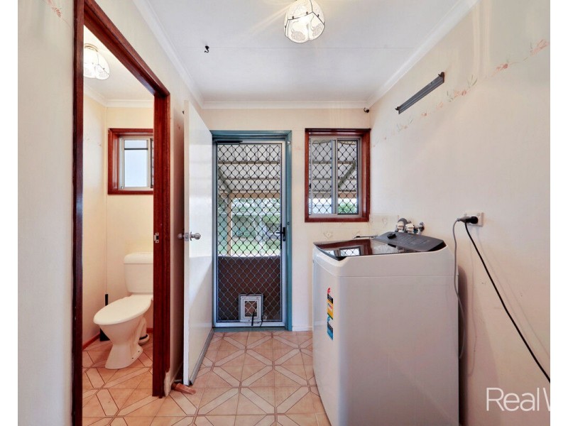 18 Sunset Drive, Thabeban QLD 4670
