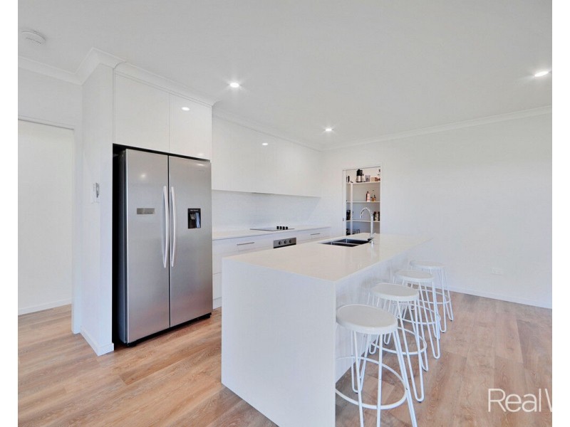 18 Whitewash Street, Bargara QLD 4670