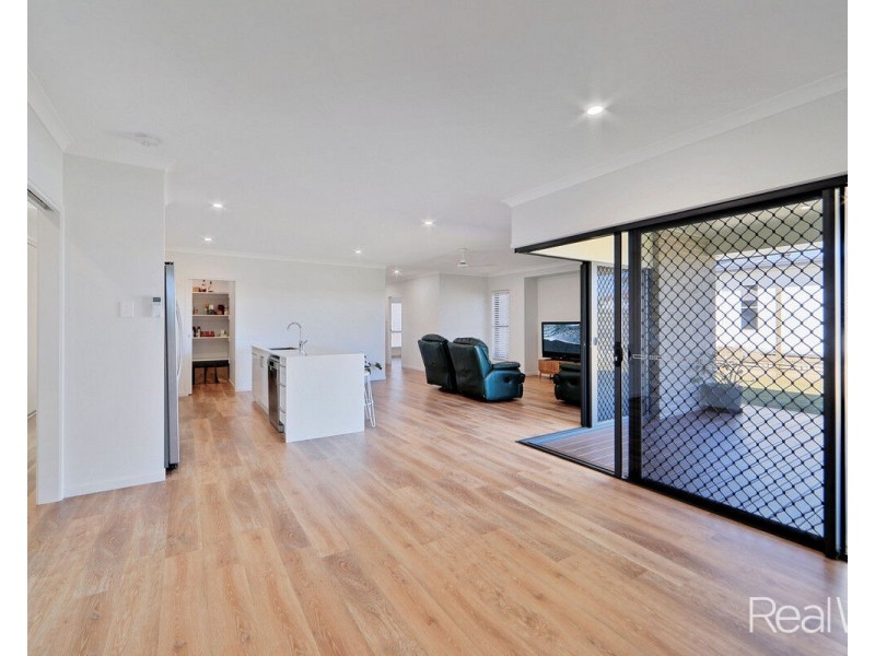 18 Whitewash Street, Bargara QLD 4670