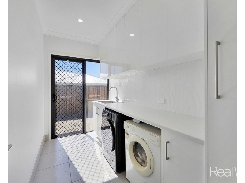 18 Whitewash Street, Bargara QLD 4670