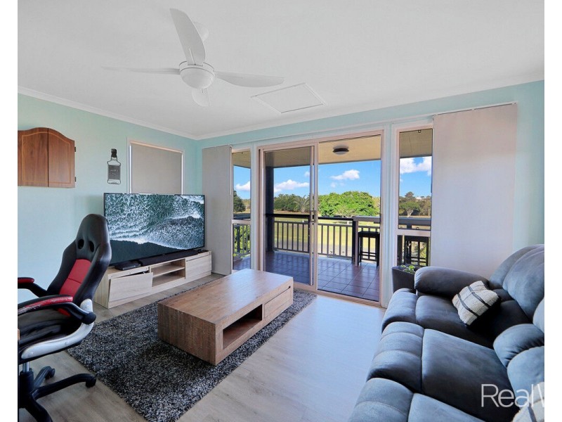 74 Shoreline Crescent, Bargara QLD 4670