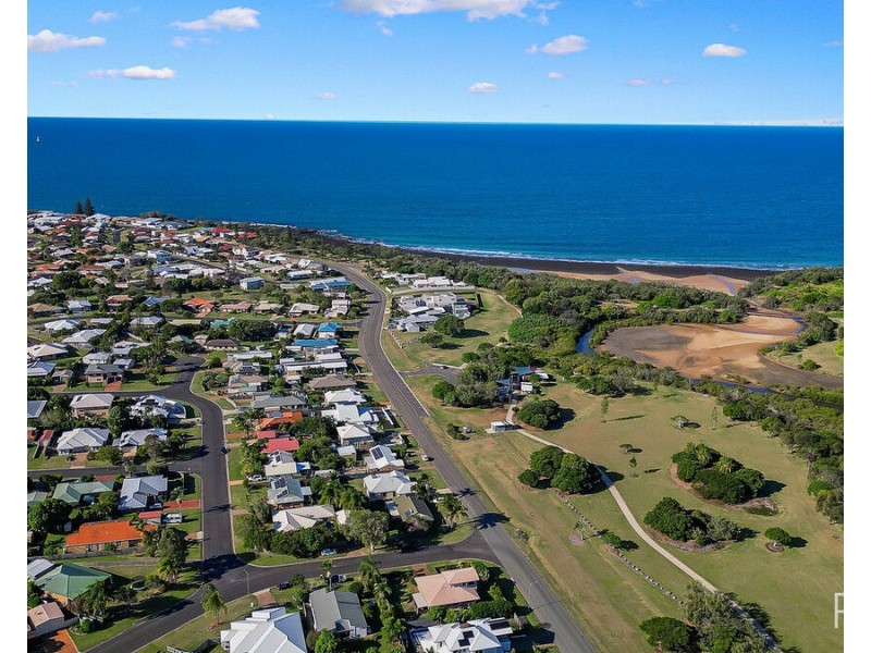 74 Shoreline Crescent, Bargara QLD 4670