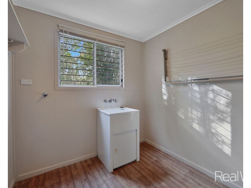 8 Rickards Road, Kolonga QLD 4671