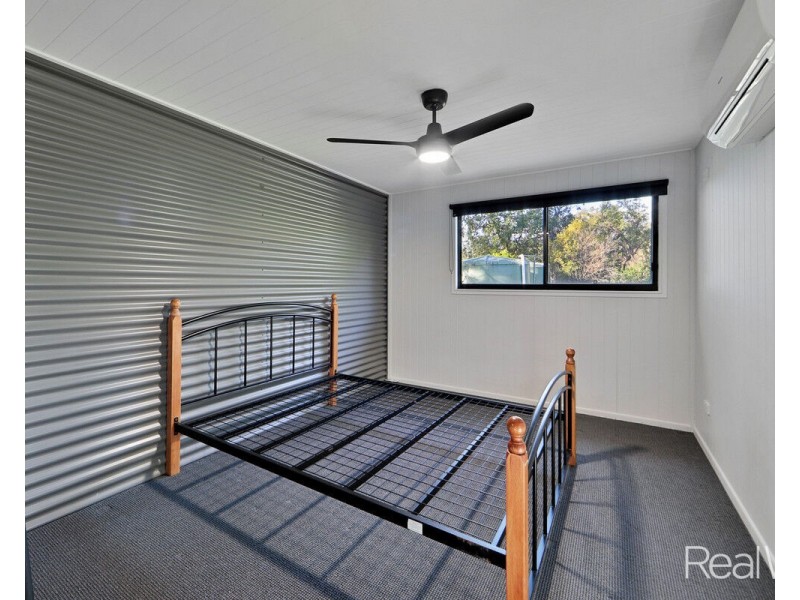 8 Rickards Road, Kolonga QLD 4671