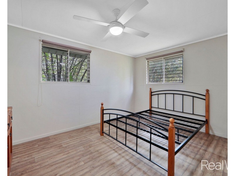 8 Rickards Road, Kolonga QLD 4671