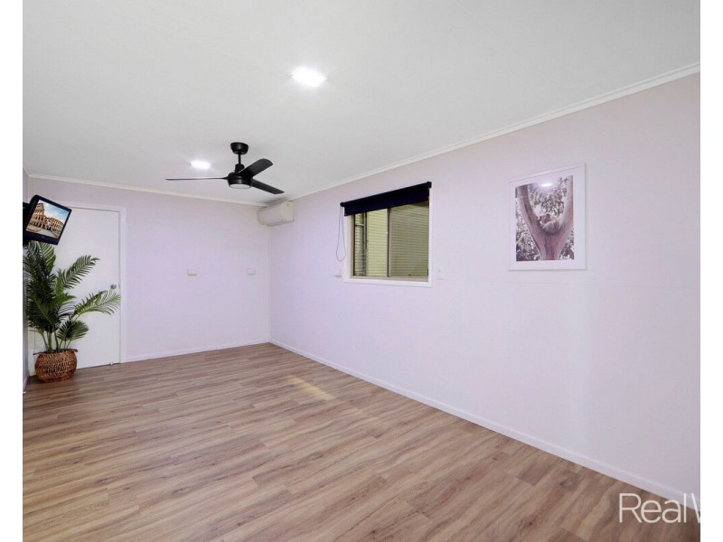 8 Rickards Road, Kolonga QLD 4671