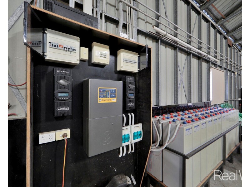 8 Rickards Road, Kolonga QLD 4671