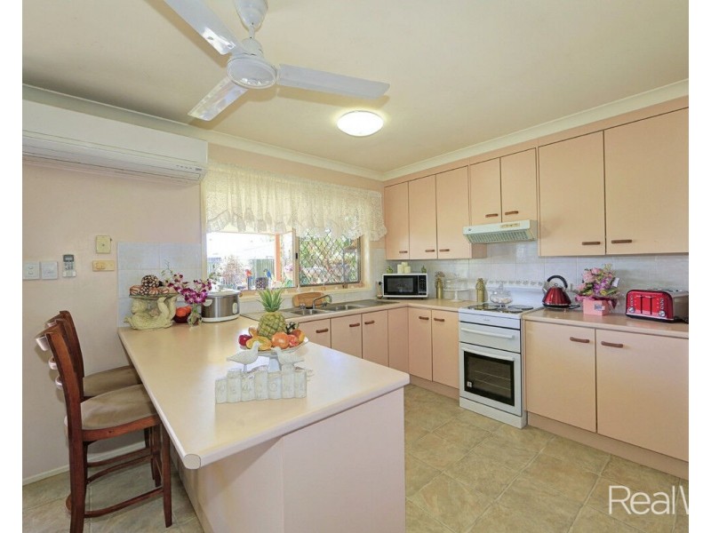 5 Hitchcock Crt, Kepnock QLD 4670