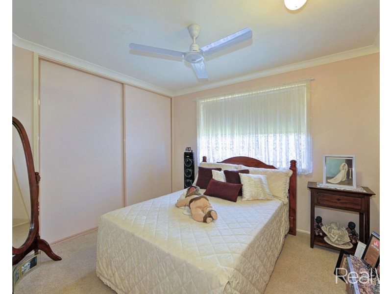 5 Hitchcock Crt, Kepnock QLD 4670