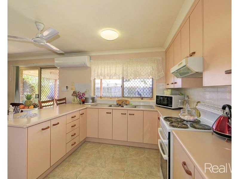 5 Hitchcock Crt, Kepnock QLD 4670