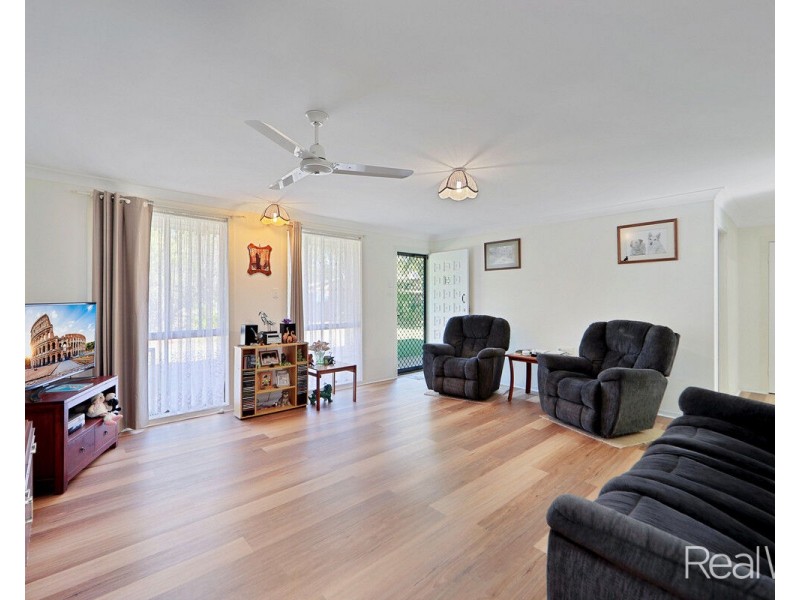 14 Wonderland Avenue, Branyan QLD 4670