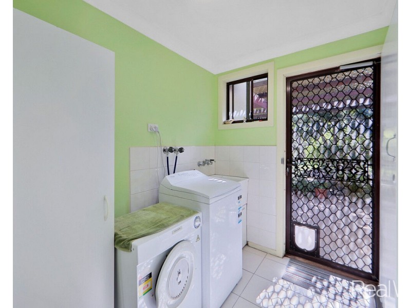 14 Wonderland Avenue, Branyan QLD 4670