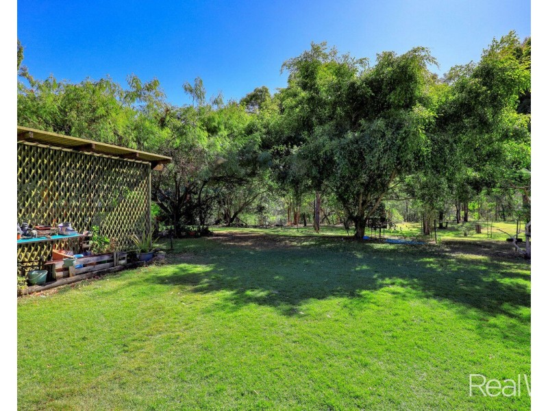 14 Wonderland Avenue, Branyan QLD 4670