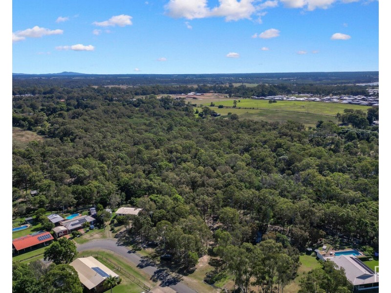 14 Wonderland Avenue, Branyan QLD 4670