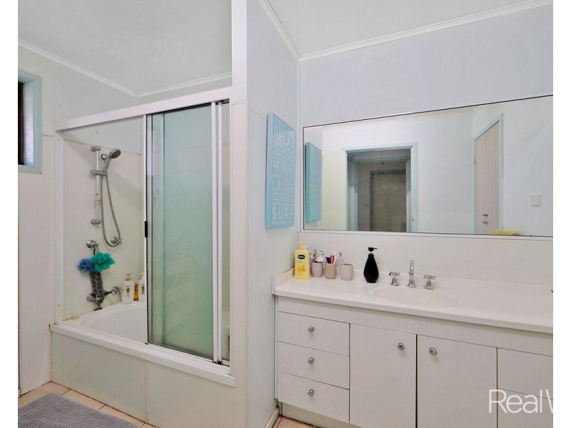 675 Clayton Road, Alloway QLD 4670