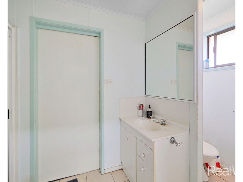 675 Clayton Road, Alloway QLD 4670