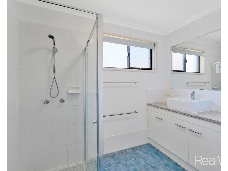 12 McCarthy Road, Thabeban QLD 4670