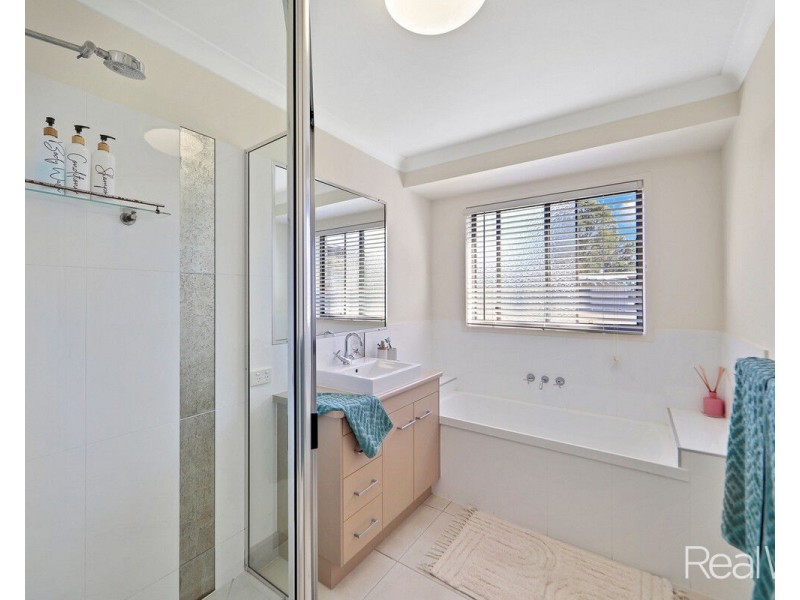 65 Parklands Drive, Branyan QLD 4670