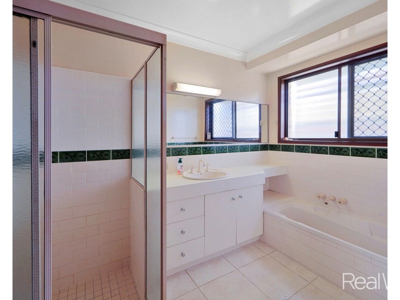 16 Leivesley Street, Bundaberg East QLD 4670