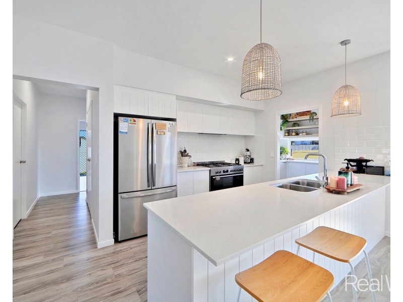 49 Workmans Road, Sharon QLD 4670