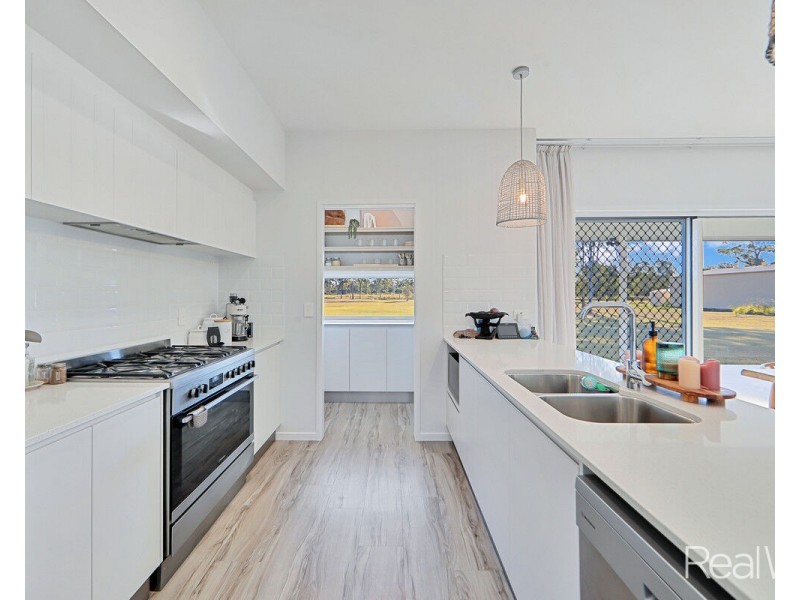 49 Workmans Road, Sharon QLD 4670