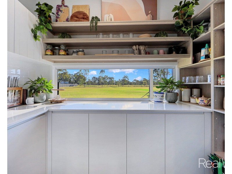 49 Workmans Road, Sharon QLD 4670