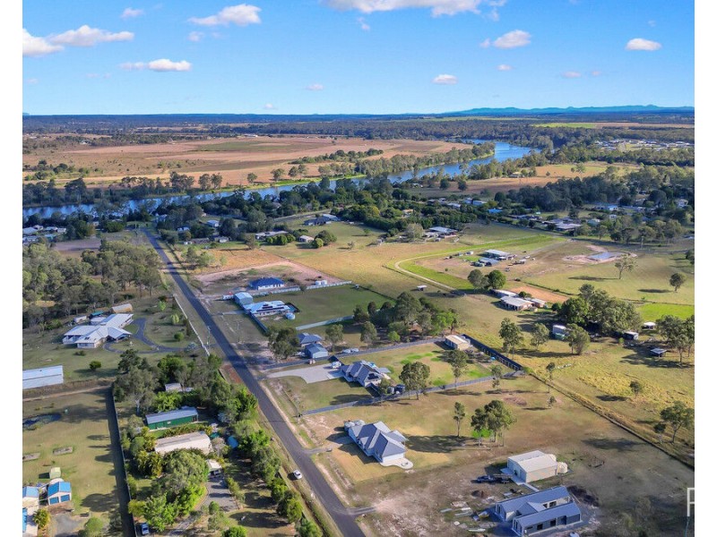 49 Workmans Road, Sharon QLD 4670