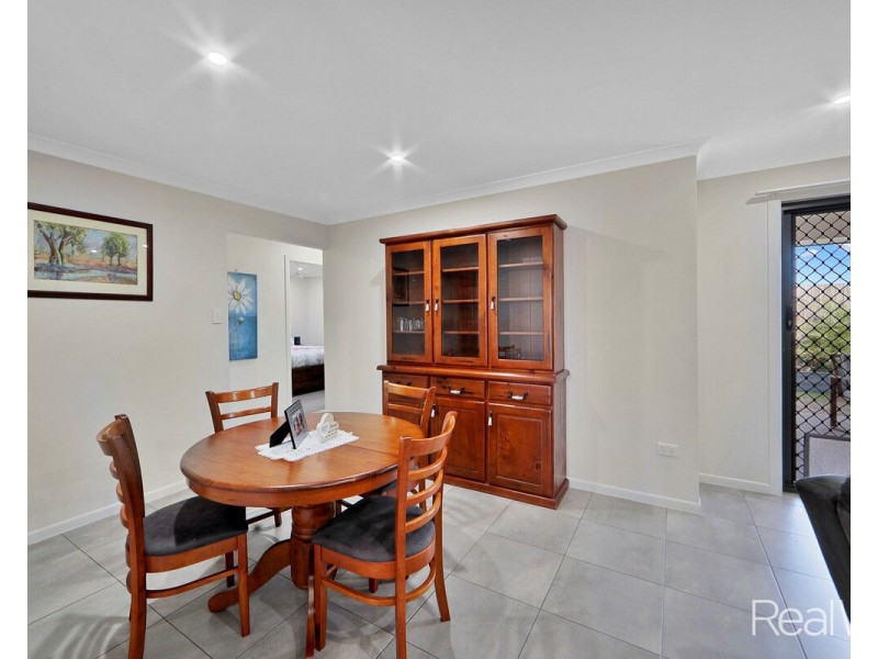 2/1 Alison Drive, Kalkie QLD 4670