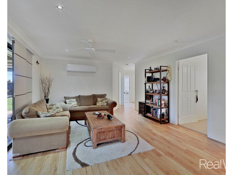 33 Maike Street, Kalkie QLD 4670