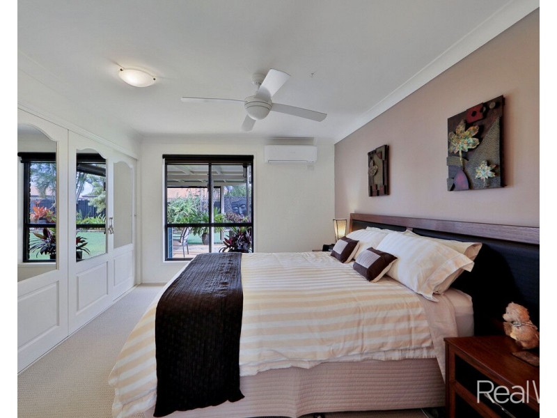 33 Maike Street, Kalkie QLD 4670