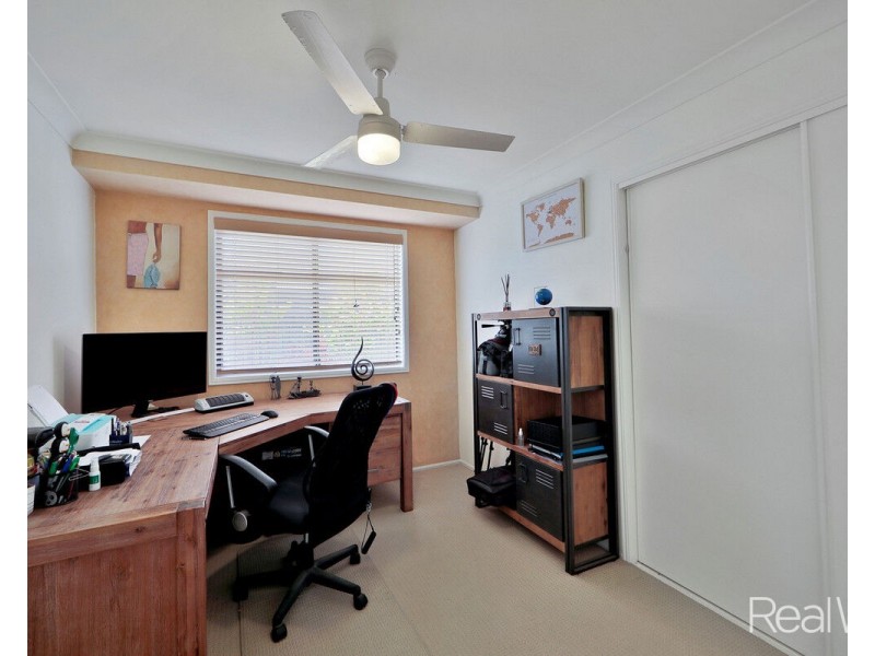 33 Maike Street, Kalkie QLD 4670