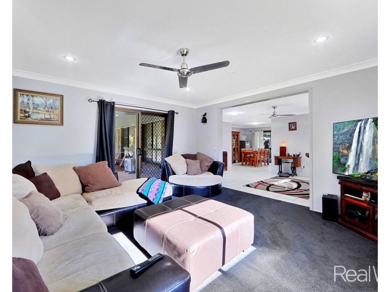 19 Currawong Road, Gooburrum QLD 4670