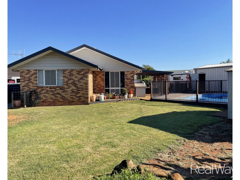 6 Jackowski Court, Kalkie QLD 4670