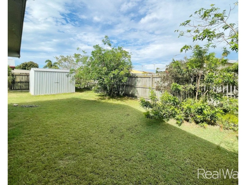 2/2 Donovan Street, Kepnock QLD 4670