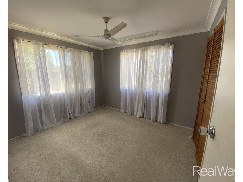 2/2 Donovan Street, Kepnock QLD 4670