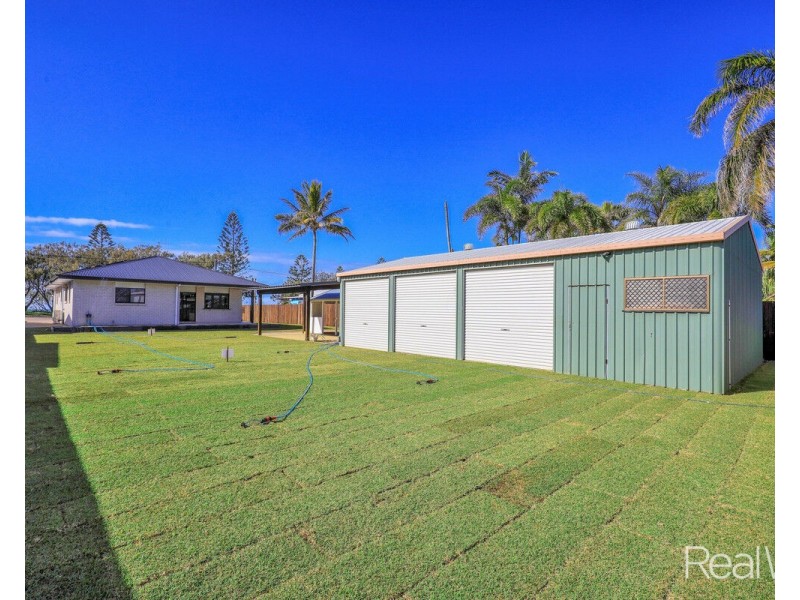 16 Esplanade, Elliott Heads QLD 4670