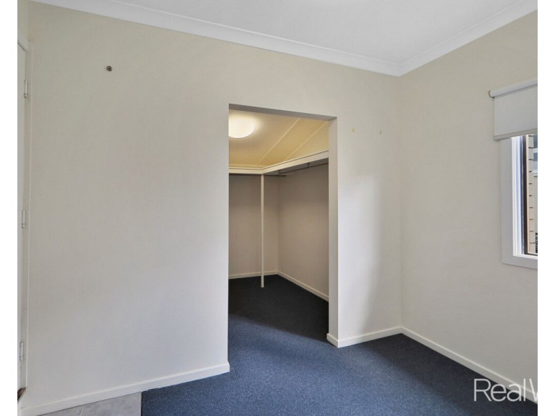 6 Thorburn Street, Svensson Heights QLD 4670