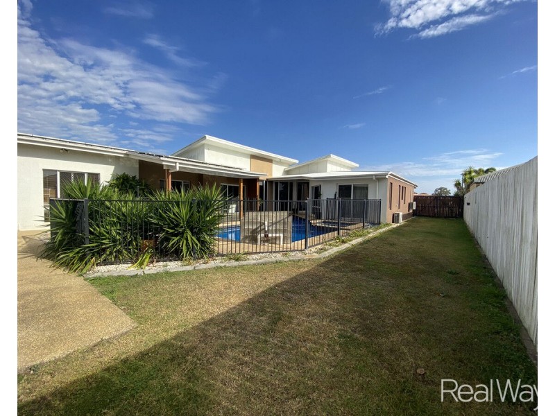 44 Chancellor Drive, Avenell Heights QLD 4670