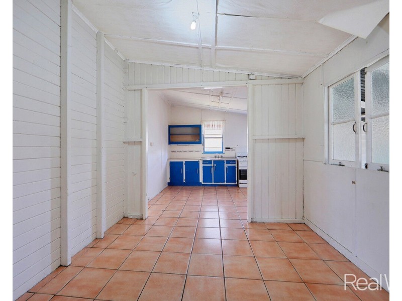 25 Alice Street, Walkervale QLD 4670