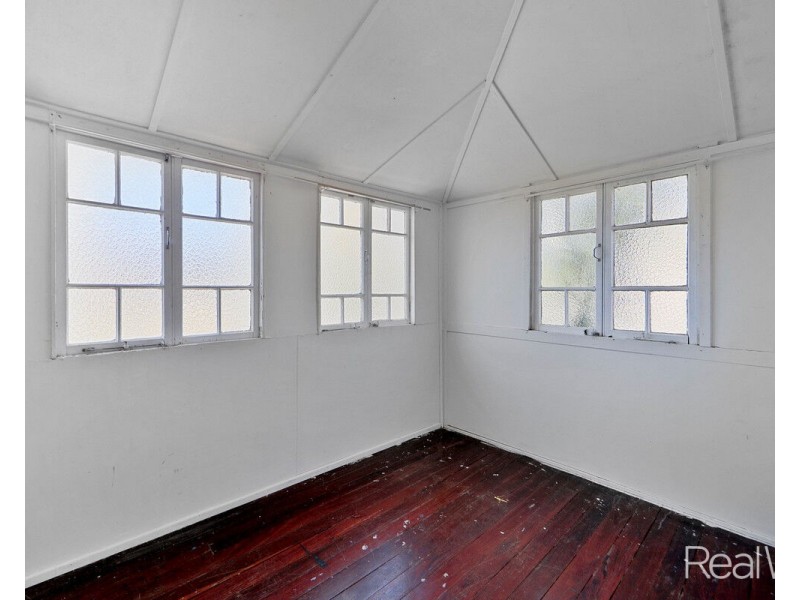 25 Alice Street, Walkervale QLD 4670