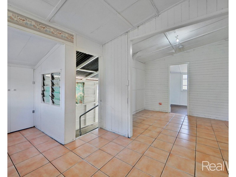 25 Alice Street, Walkervale QLD 4670